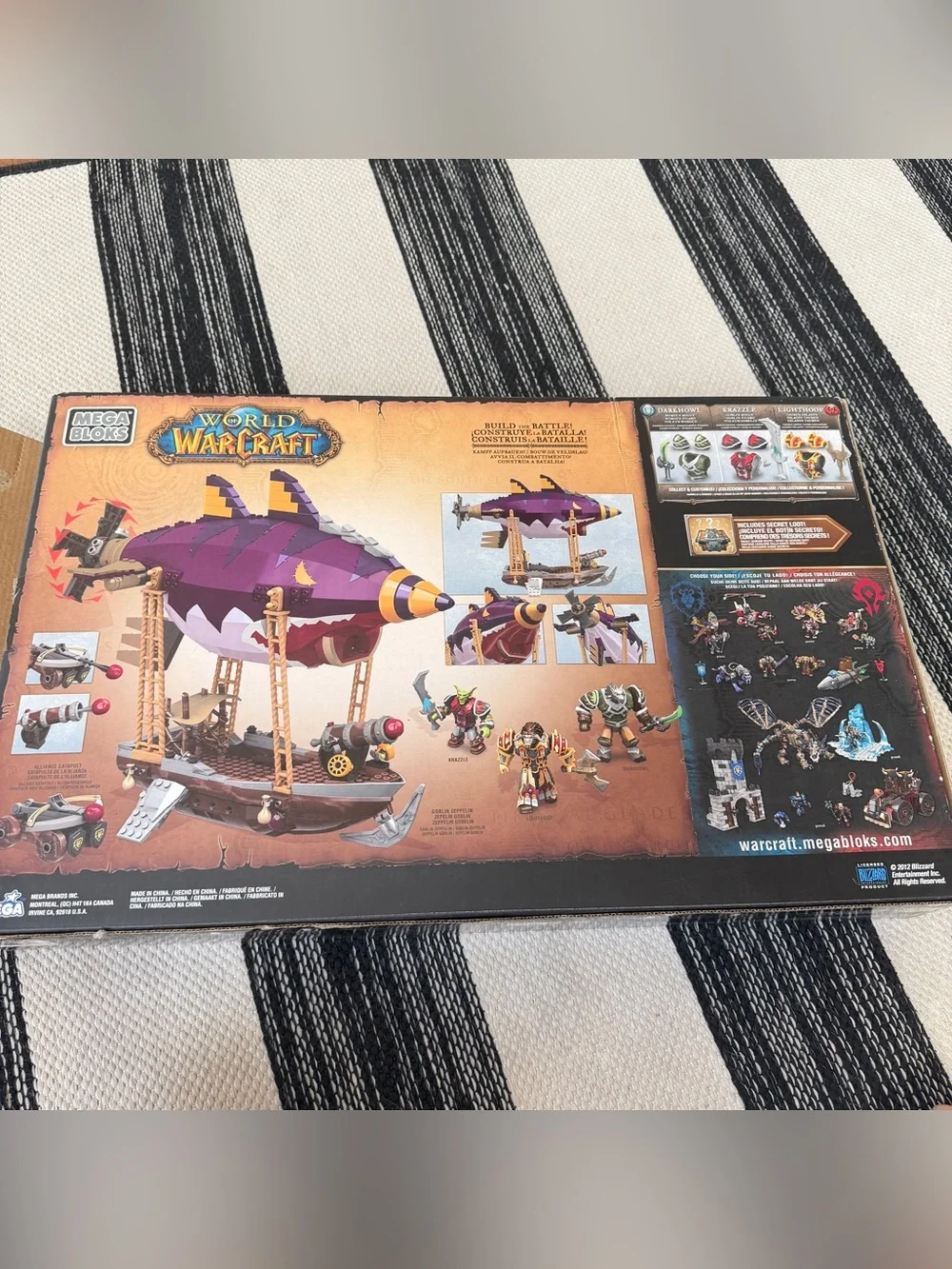 World of Warcraft Mega Bloks Goblin Zeppelin - Purple/Gold